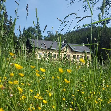 Rs Bernov Zatisi Hotel Nejdek Екстериор снимка
