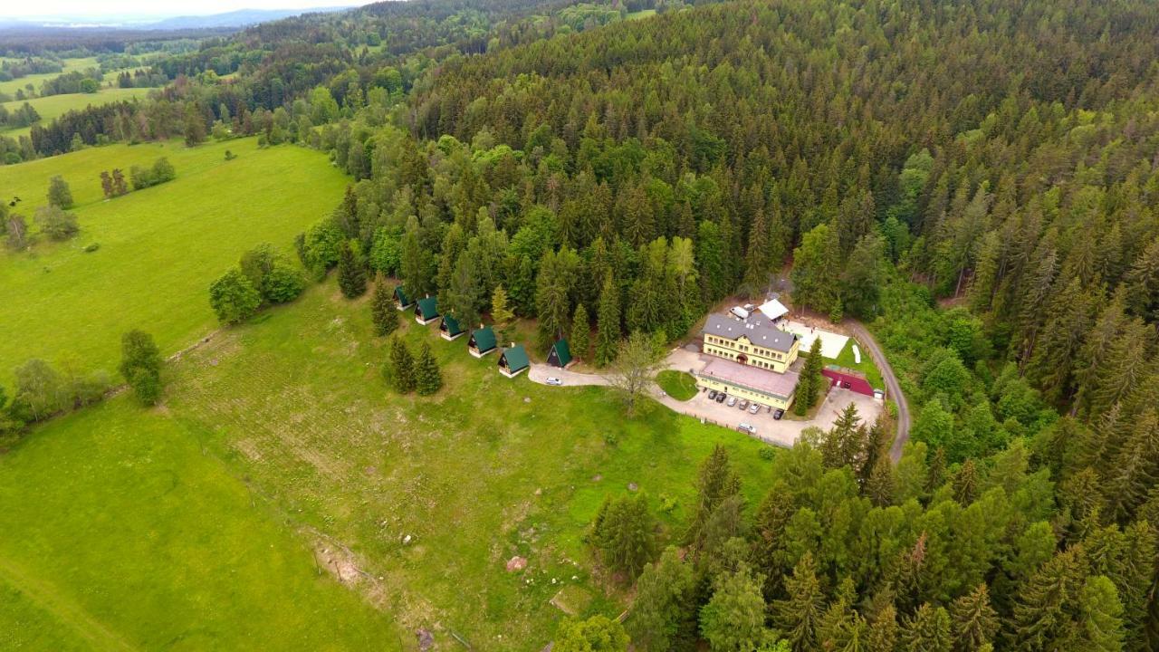 Rs Bernov Zatisi Hotel Nejdek Екстериор снимка