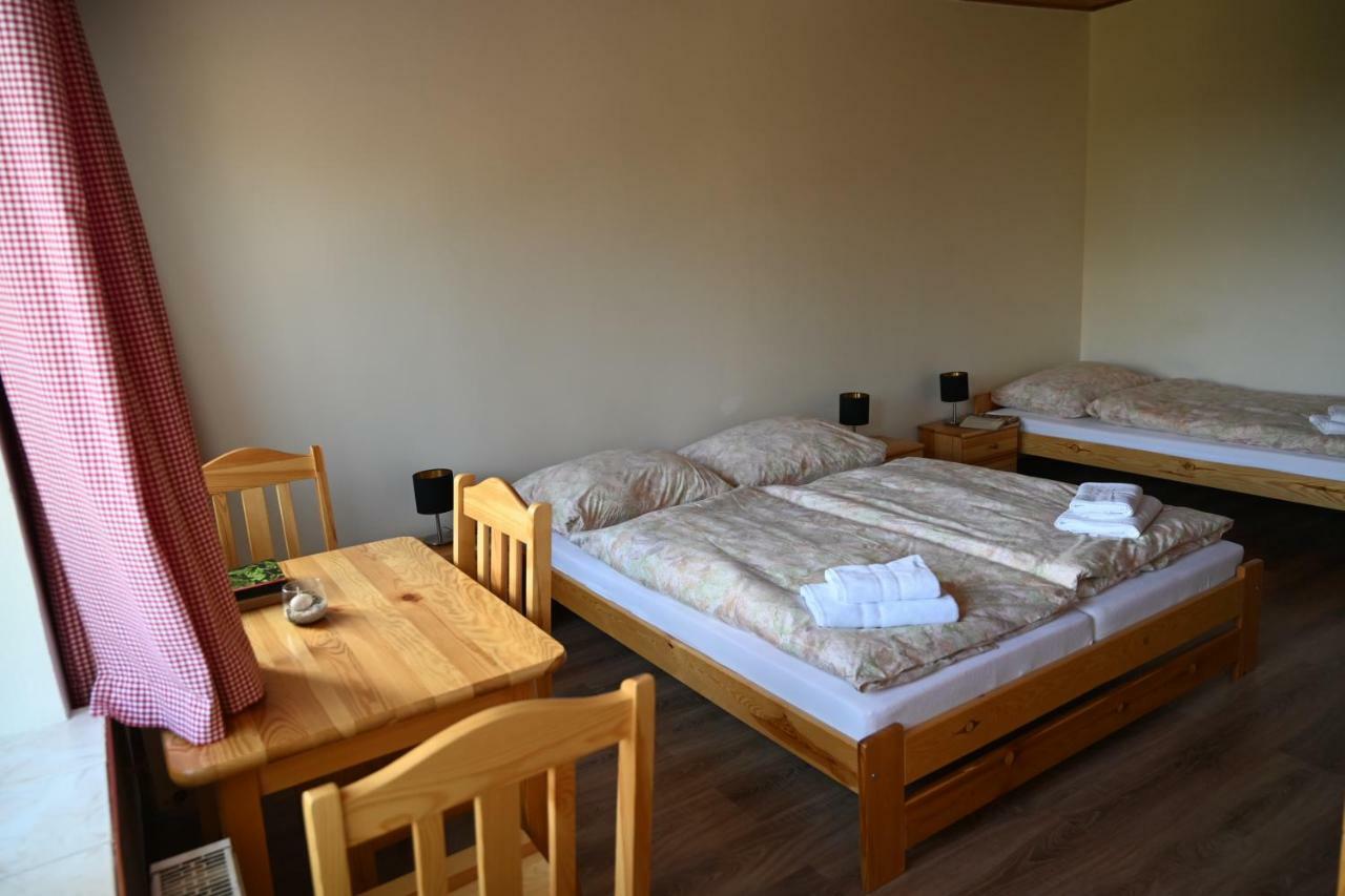 Rs Bernov Zatisi Hotel Nejdek Екстериор снимка