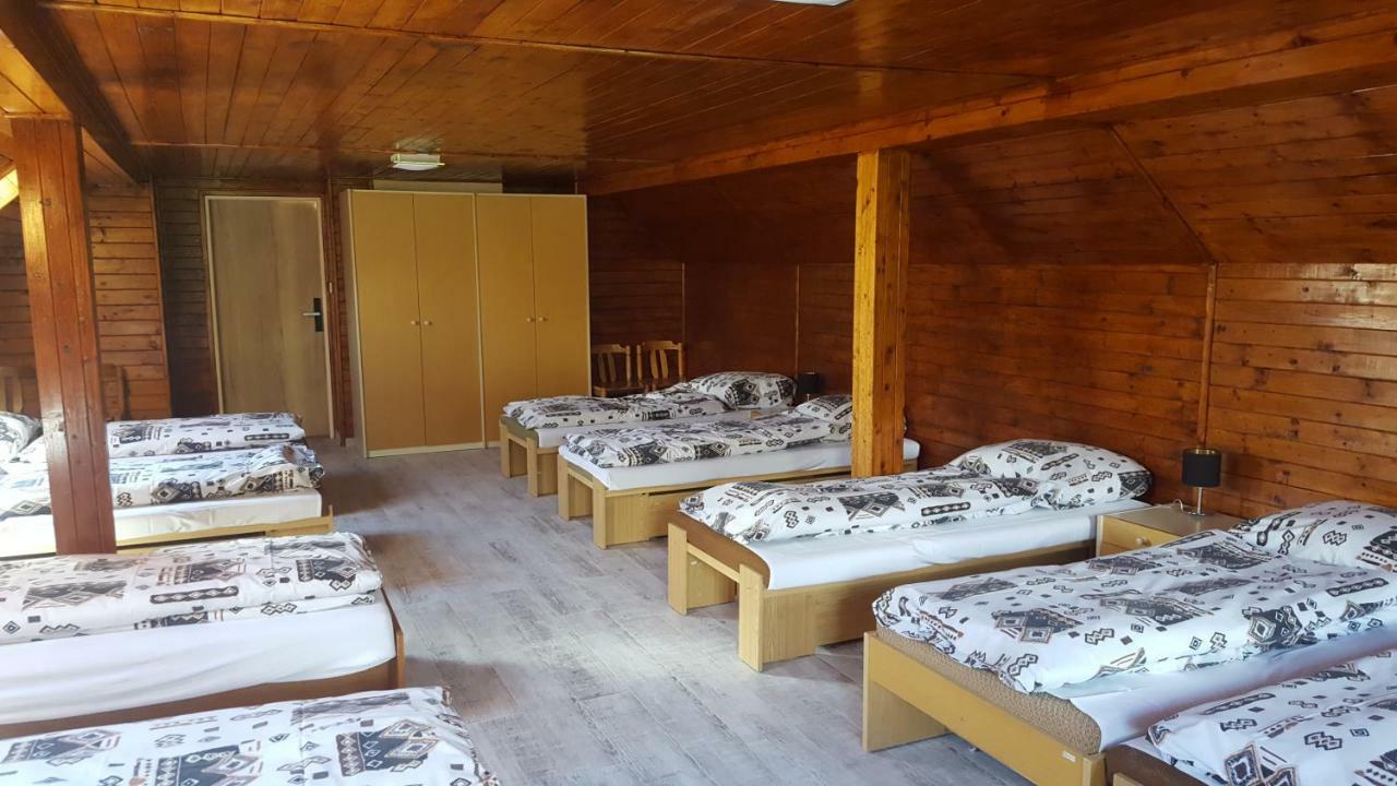 Rs Bernov Zatisi Hotel Nejdek Екстериор снимка